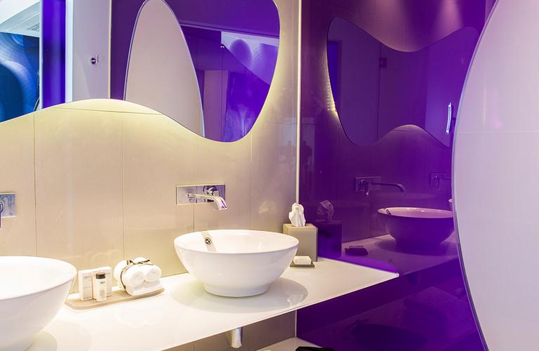 Couple’s Clothing-Optional Deluxe Ocean-View Tower Room Temptation Cancun Resort Cancún Couple’s Clothing-Optional Deluxe Ocean-View Tower Room Temptation Cancun Resort Cancún