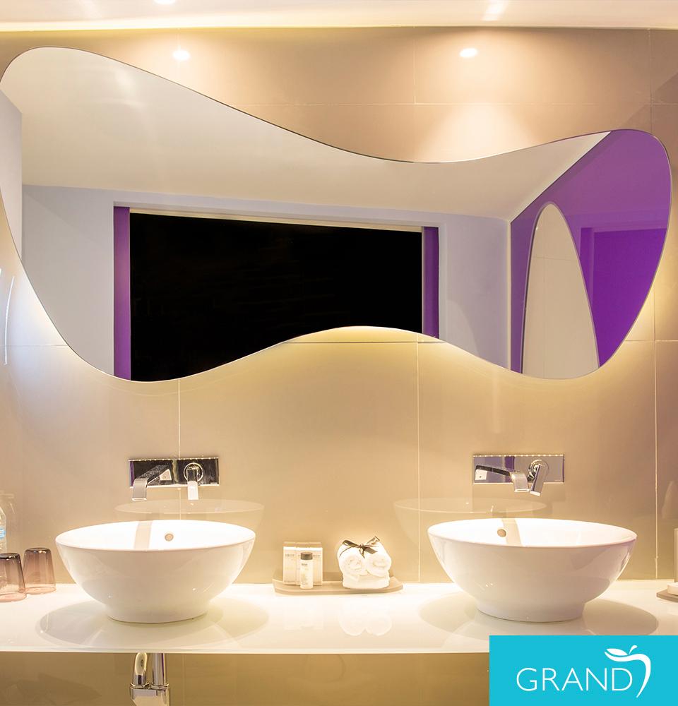 Couple’s Clothing-Optional Oceanfront Jacuzzi Tower Suite Temptation Cancun Resort Cancún Couple’s Clothing-Optional Oceanfront Jacuzzi Tower Suite Temptation Cancun Resort Cancún