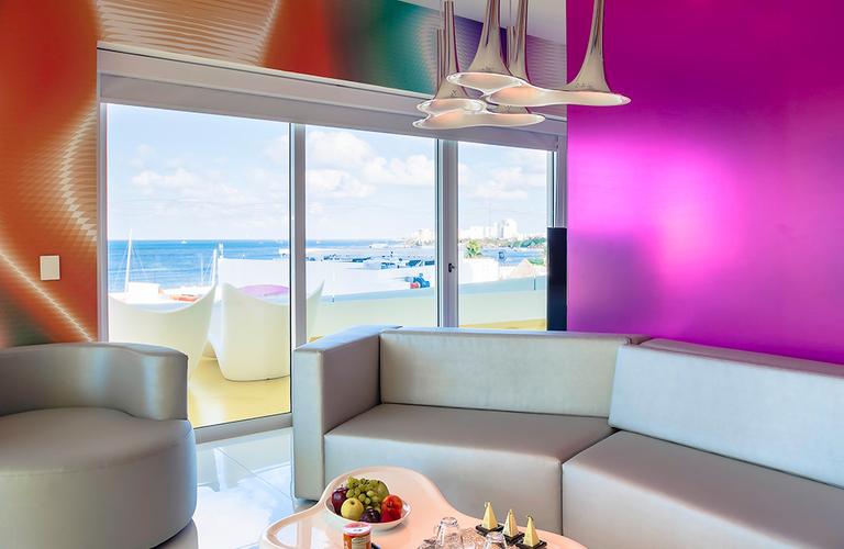 Couple’s Clothing-Optional Oceanfront Tower Master Suite Temptation Cancun Resort Cancún Couple’s Clothing-Optional Oceanfront Tower Master Suite Temptation Cancun Resort Cancún