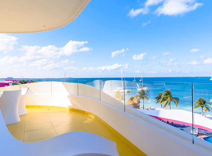 Couple’s Clothing-Optional Oceanfront Tower Master Suite Temptation Cancun Resort Cancún Couple’s Clothing-Optional Oceanfront Tower Master Suite Temptation Cancun Resort Cancún