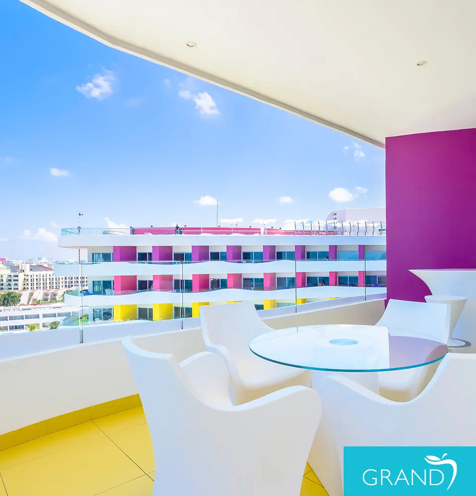 Couple’s Clothing-Optional Oceanfront Tower Penthouse Temptation Cancun Resort Cancún Couple’s Clothing-Optional Oceanfront Tower Penthouse Temptation Cancun Resort Cancún