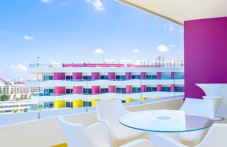 Couple’s Clothing-Optional Oceanfront Tower Penthouse Temptation Cancun Resort Cancún Couple’s Clothing-Optional Oceanfront Tower Penthouse Temptation Cancun Resort Cancún