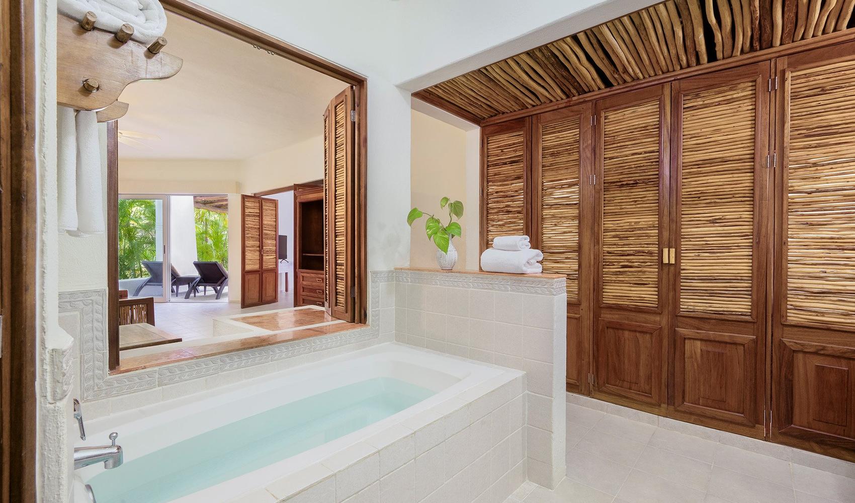 DESIRABLE EXPERIENCE MASTER SUITE  Desire Pearl Riviera Maya Resort Puerto Morelos DESIRABLE EXPERIENCE MASTER SUITE  Desire Pearl Riviera Maya Resort Puerto Morelos