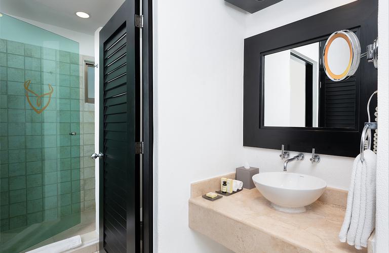 DELUXE ‘RELAX POOL’ VIEW Desire Riviera Maya Resort Puerto Morelos DELUXE ‘RELAX POOL’ VIEW Desire Riviera Maya Resort Puerto Morelos