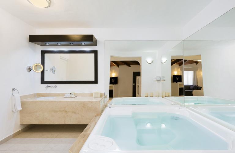 JACUZZI ROOM GARDEN VIEW Desire Riviera Maya Resort Puerto Morelos JACUZZI ROOM GARDEN VIEW Desire Riviera Maya Resort Puerto Morelos