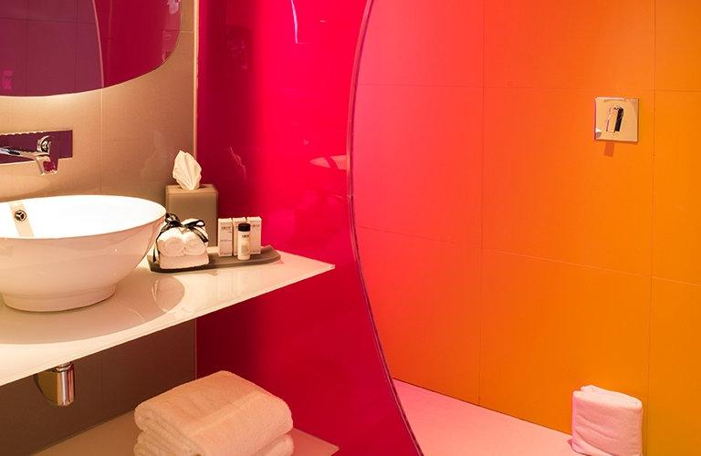 Plush Jacuzzi Room Pool View Temptation Cancun Resort Cancún Plush Jacuzzi Room Pool View Temptation Cancun Resort Cancún