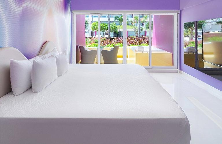 Plush Jacuzzi Room Pool View Temptation Cancun Resort Cancún Plush Jacuzzi Room Pool View Temptation Cancun Resort Cancún