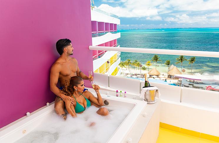 Seduction Oceanfront Sexy Bubbles Suite Temptation Cancun Resort Cancún Seduction Oceanfront Sexy Bubbles Suite Temptation Cancun Resort Cancún