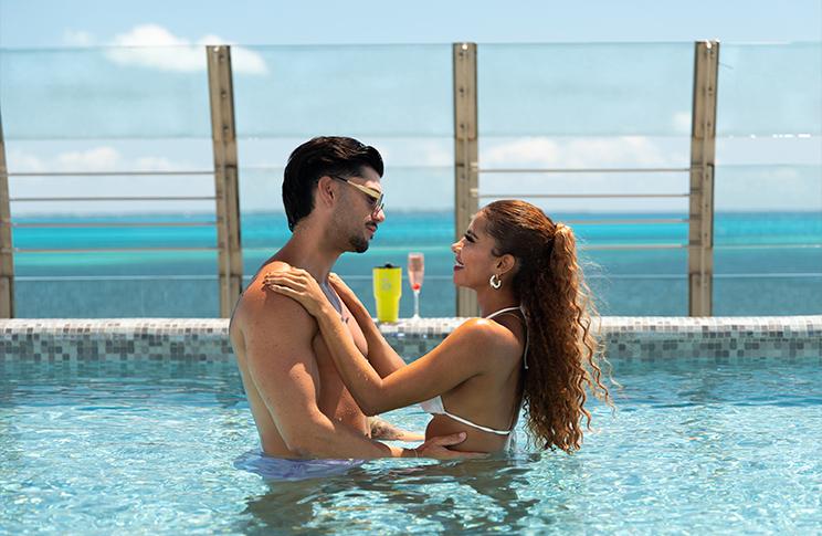 Seduction Oceanfront Sexy Bubbles Suite Temptation Cancun Resort Cancún Seduction Oceanfront Sexy Bubbles Suite Temptation Cancun Resort Cancún